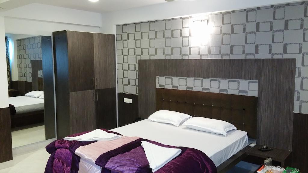 Capital Suites Bangalore Dış mekan fotoğraf