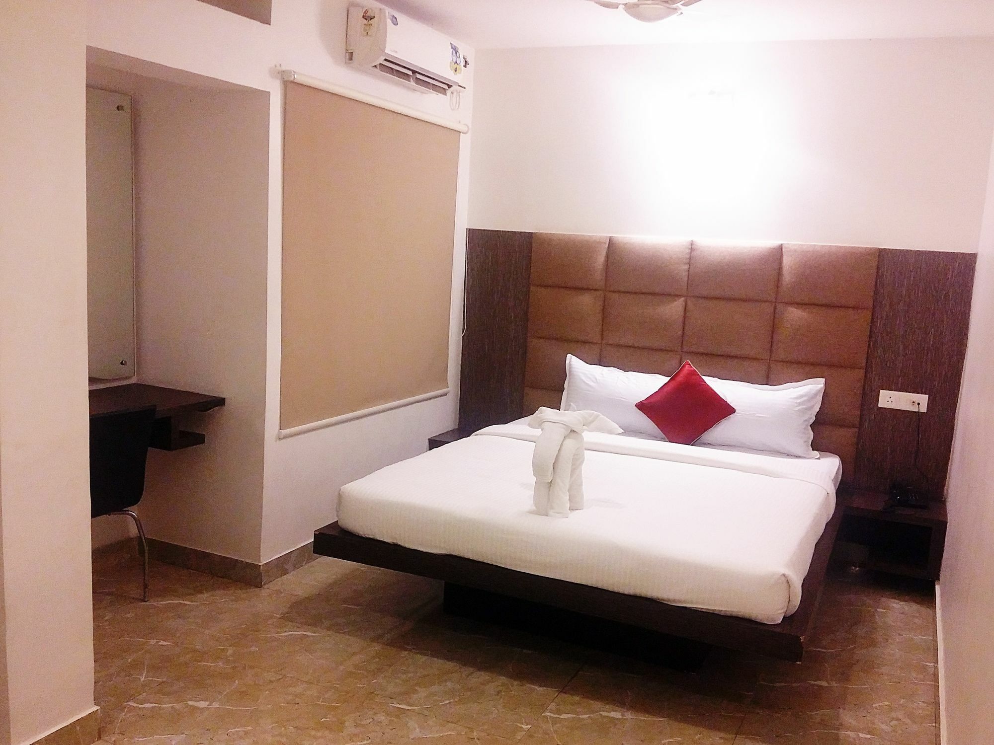 Capital Residency Otel Bangalore Dış mekan fotoğraf